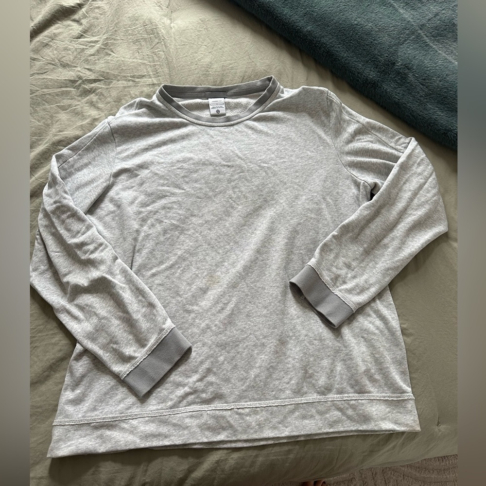 Nike Light Gray Long Sleeve Crewneck